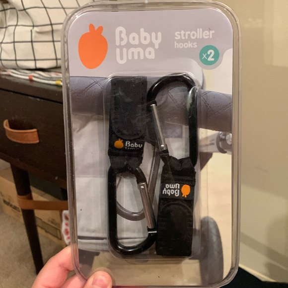 Stroller hooks 🪝 - Picture 2 of 3